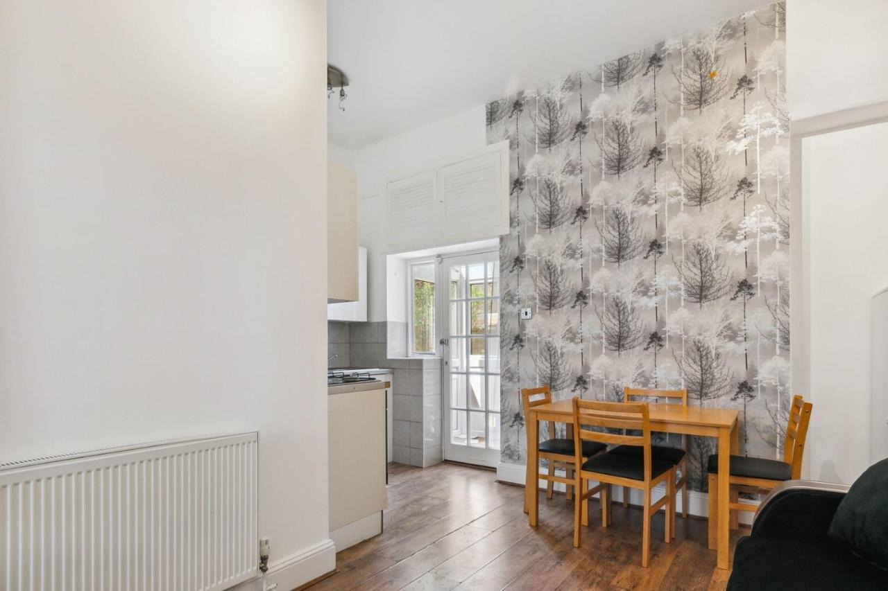 Cozy Wimbledon Apartment London Eksteriør billede