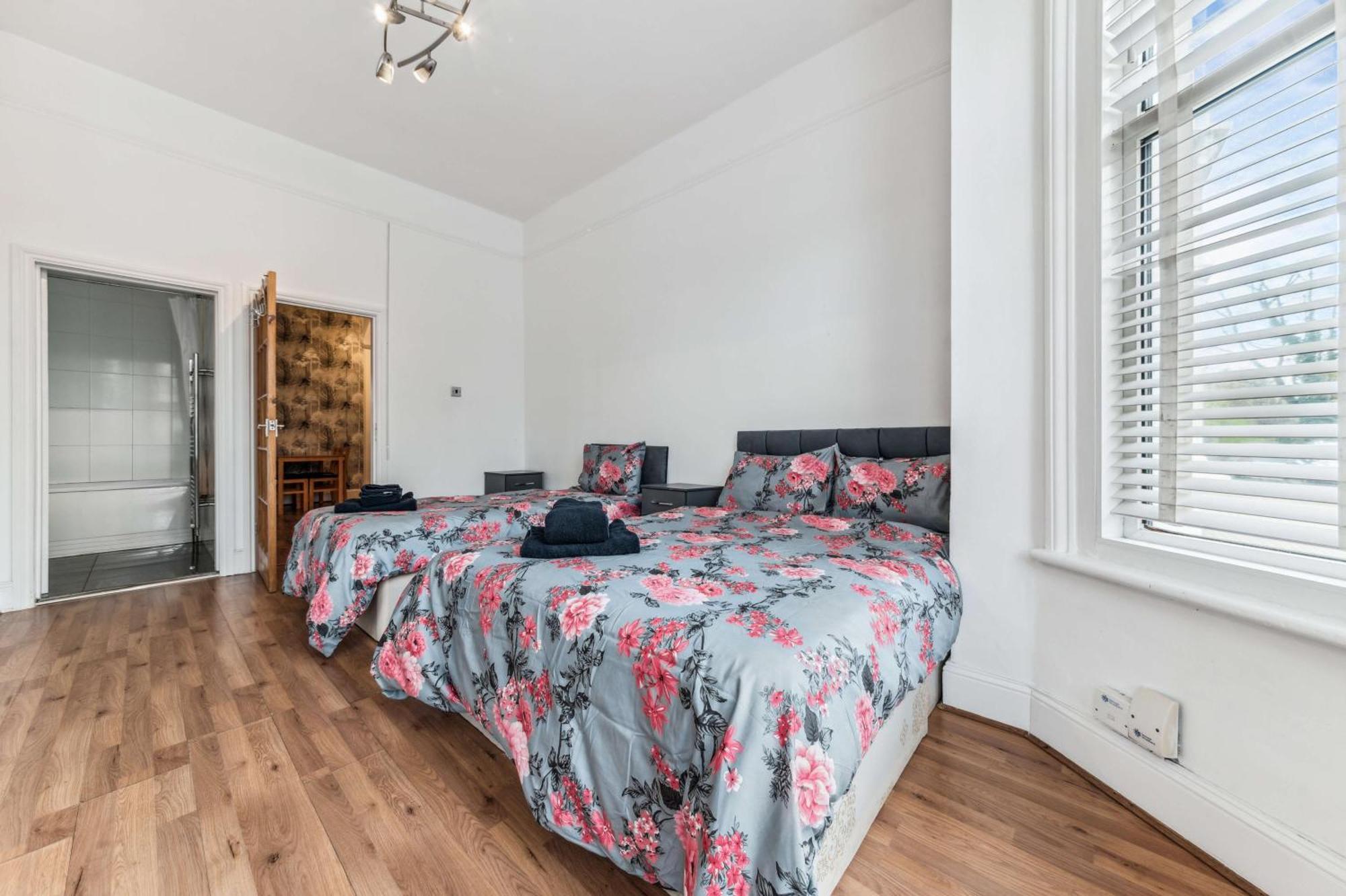 Cozy Wimbledon Apartment London Eksteriør billede